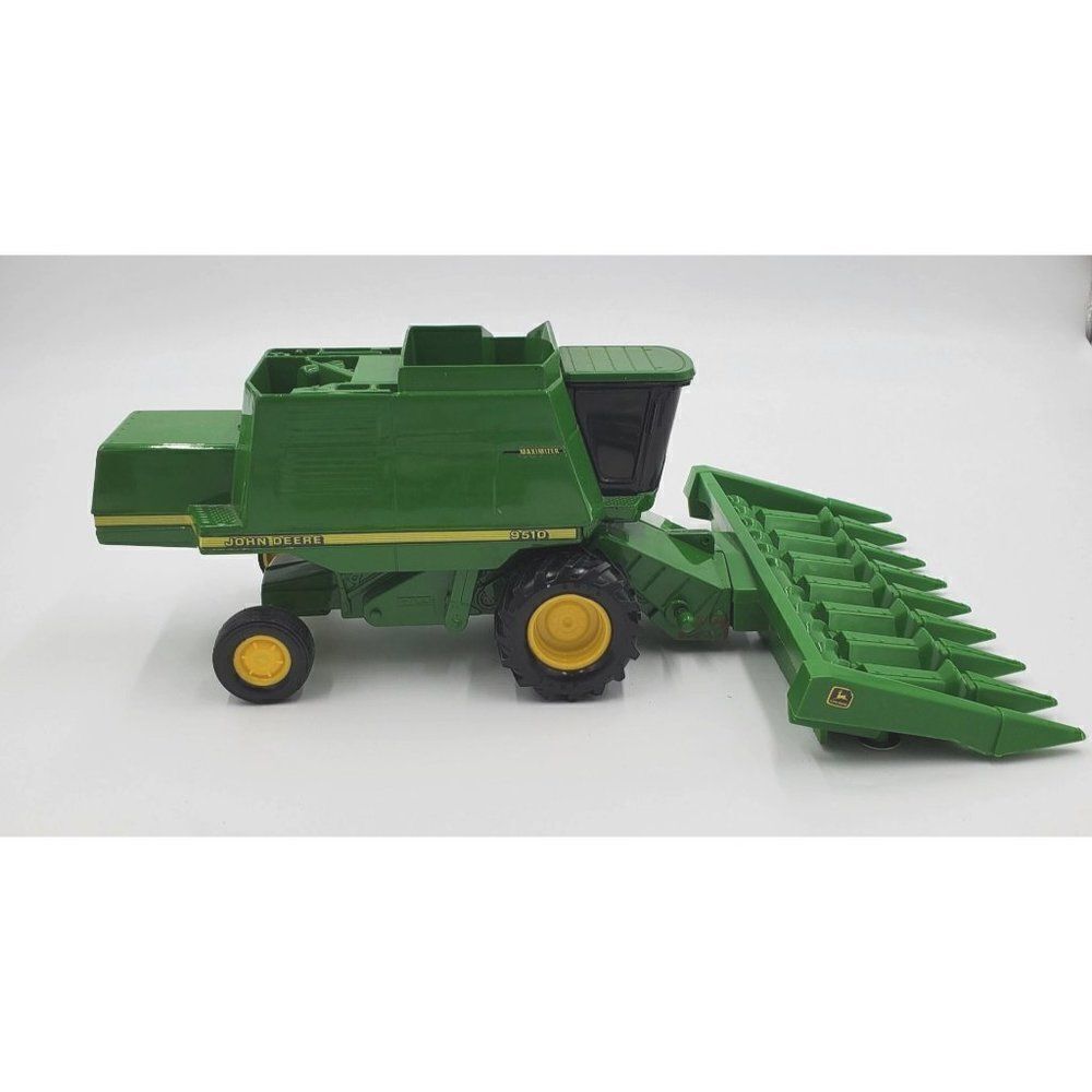 Vintage ERTL John Deere 9510 Maximizer Combine With Corn Header - Picture 4 of 8
